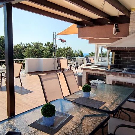 Sea Star Apartments Kallikratia Nea Kallikrateia Bagian luar foto