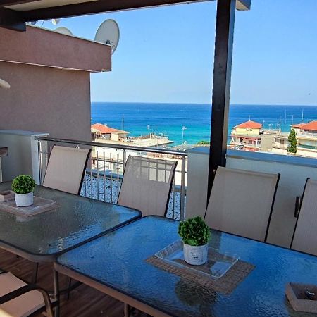 Sea Star Apartments Kallikratia Nea Kallikrateia Bagian luar foto