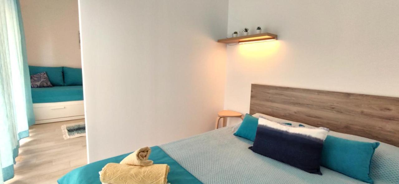 Sea Star Apartments Kallikratia Nea Kallikrateia Bagian luar foto