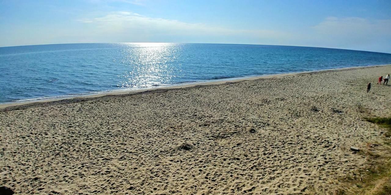 Sea Star Apartments Kallikratia Nea Kallikrateia Bagian luar foto