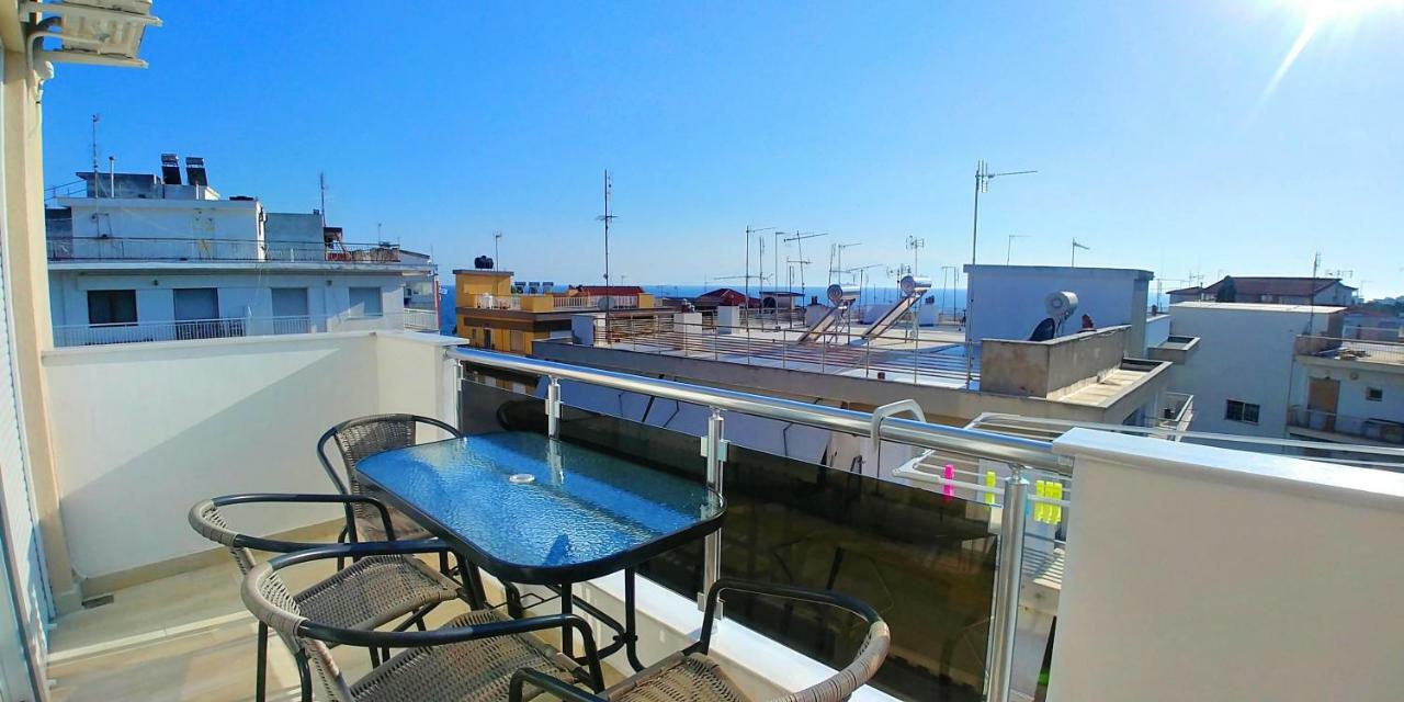 Sea Star Apartments Kallikratia Nea Kallikrateia Bagian luar foto